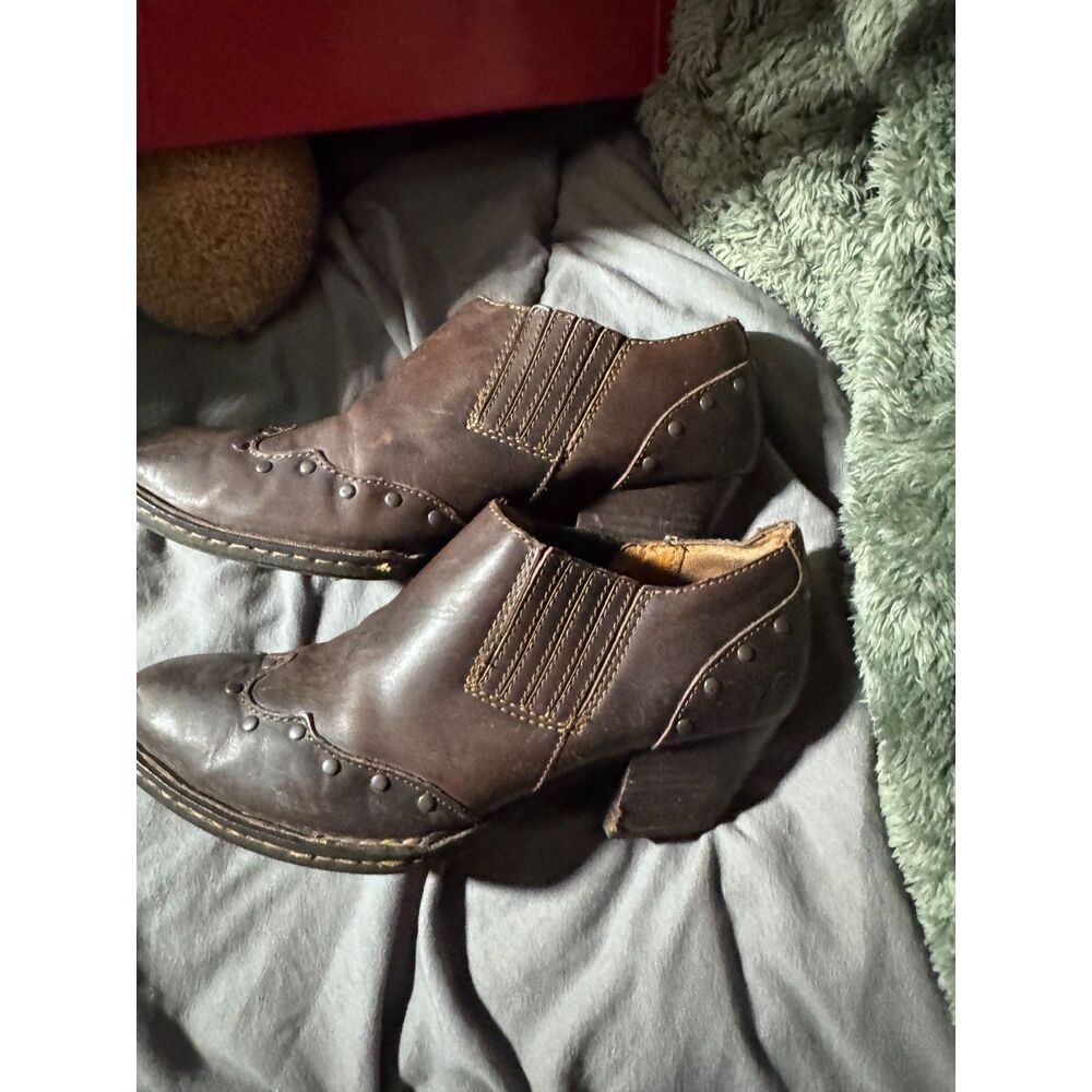 Born Tour Western Studded Leather Distressed Boho ankle Boots 9.5